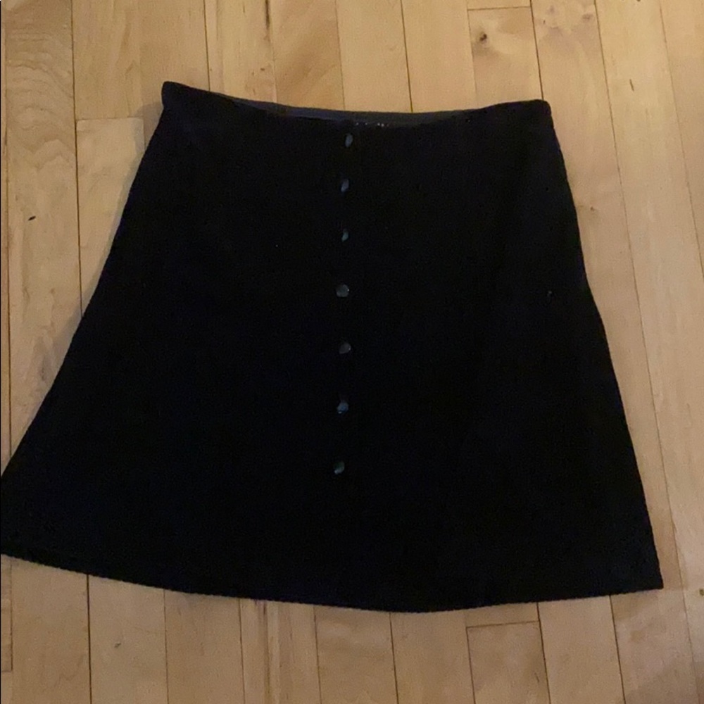 black skirt
